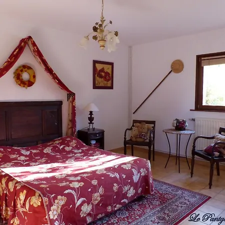Pantgat Hof Bed & Breakfast Bollezeele